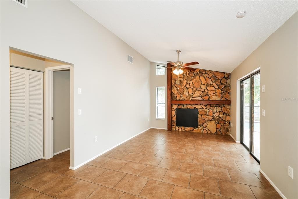 8121 GOLDEN BEAR LOOP, PORT RICHEY, FL 34668 photo 4