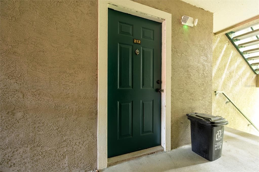 18107 PEREGRINES PERCH PLACE Unit 212, LUTZ, FL 33558 photo 4