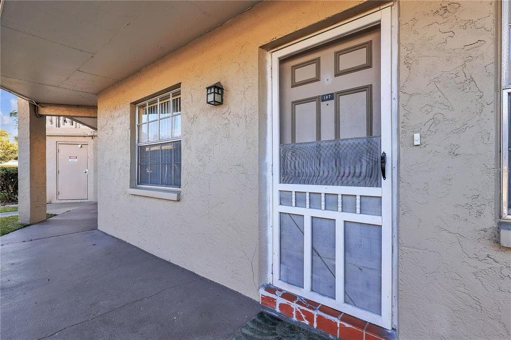 960 VA Street Unit 107, DUNEDIN, FL 34698 photo 2