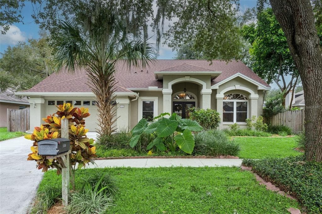 5308 WINDBRUSH DRIVE, TAMPA, FL 33625