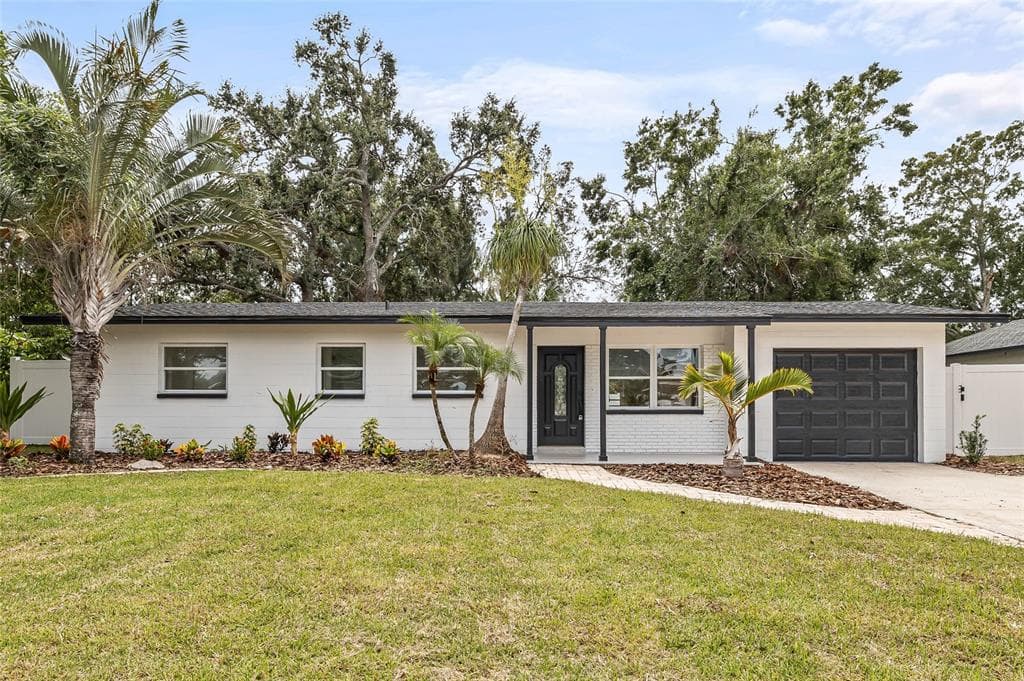 4822 BAY COURT Avenue, TAMPA, FL 33611