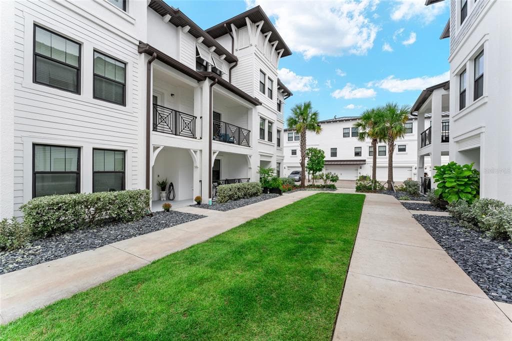 5351 BRIDGE Street Unit 81, TAMPA, FL 33611 photo 2