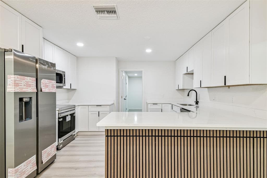 14810 30TH Street, LUTZ, FL 33559 photo 4