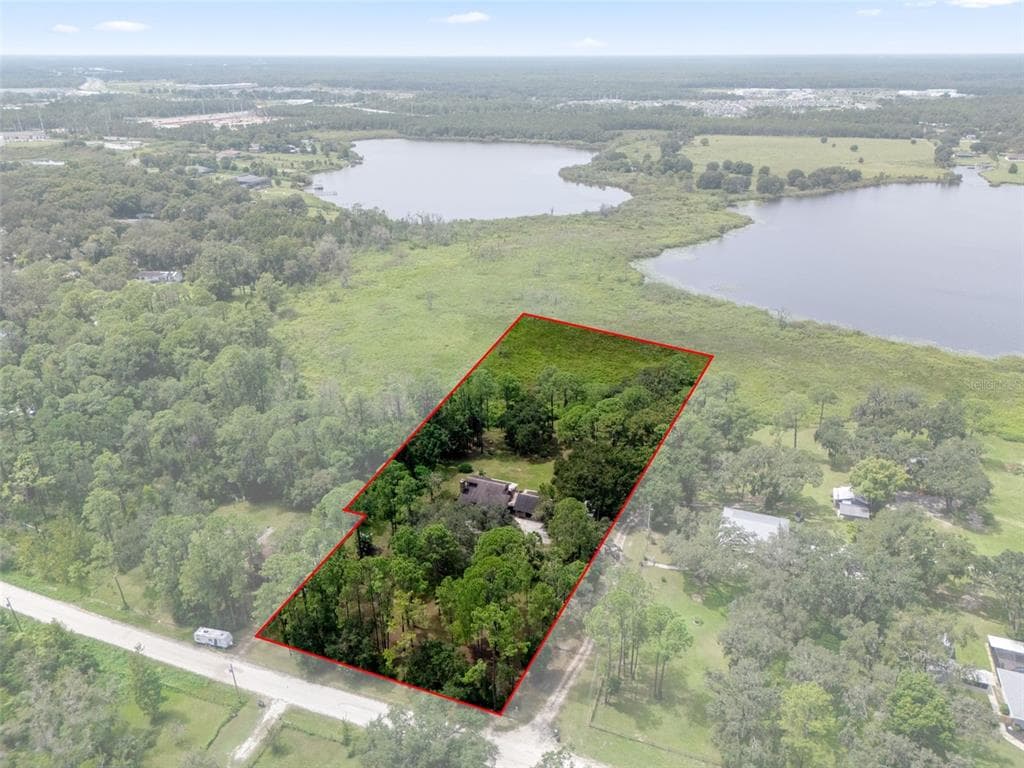 8605 FUSSELL Drive, WESLEY CHAPEL, FL 33545 photo 5