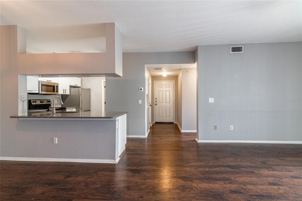 13204 SANCTUARY COVE DRIVE Unit 303, TEMPLE TERRACE, FL 33637 photo 5