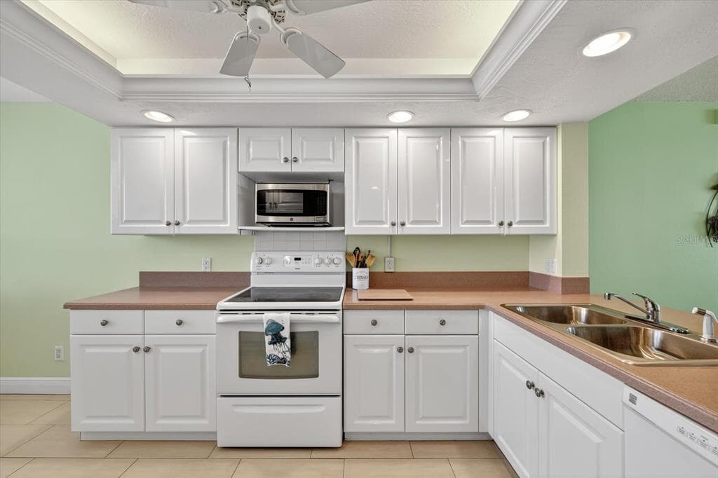 17900 GULF BOULEVARD Unit 11C, REDINGTON SHORES, FL 33708 photo 5