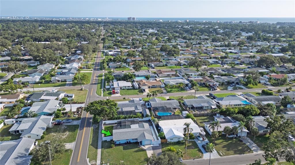 13702 MARTINIQUE DRIVE, SEMINOLE, FL 33776 photo 3