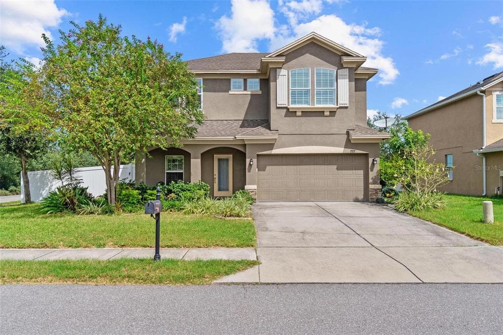 7717 LANDCARE LANE, TAMPA, FL 33616