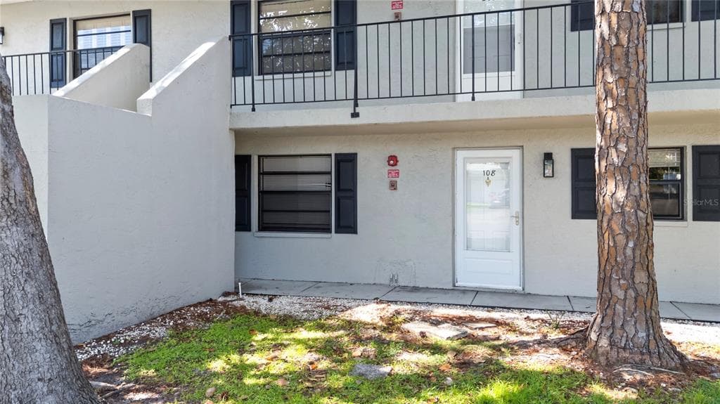 101 LAKE AVENUE Unit 108, LARGO, FL 33771 photo 3