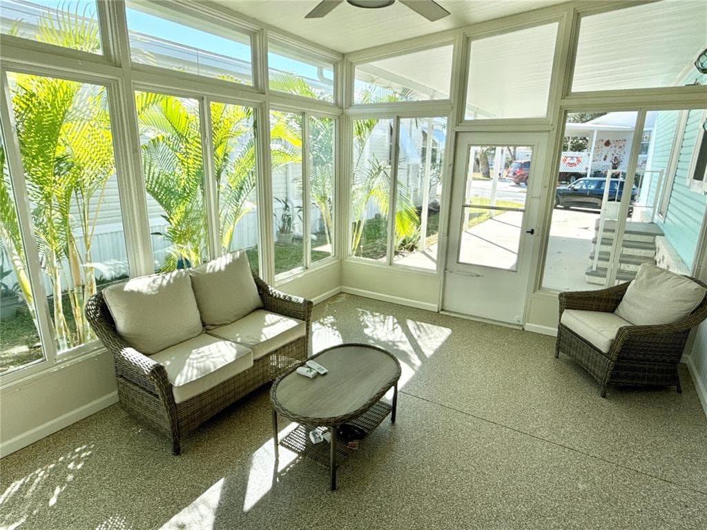 7049 MOUNT ESSEX Drive Unit 521, Street PETERSBURG, FL 33702 photo 5