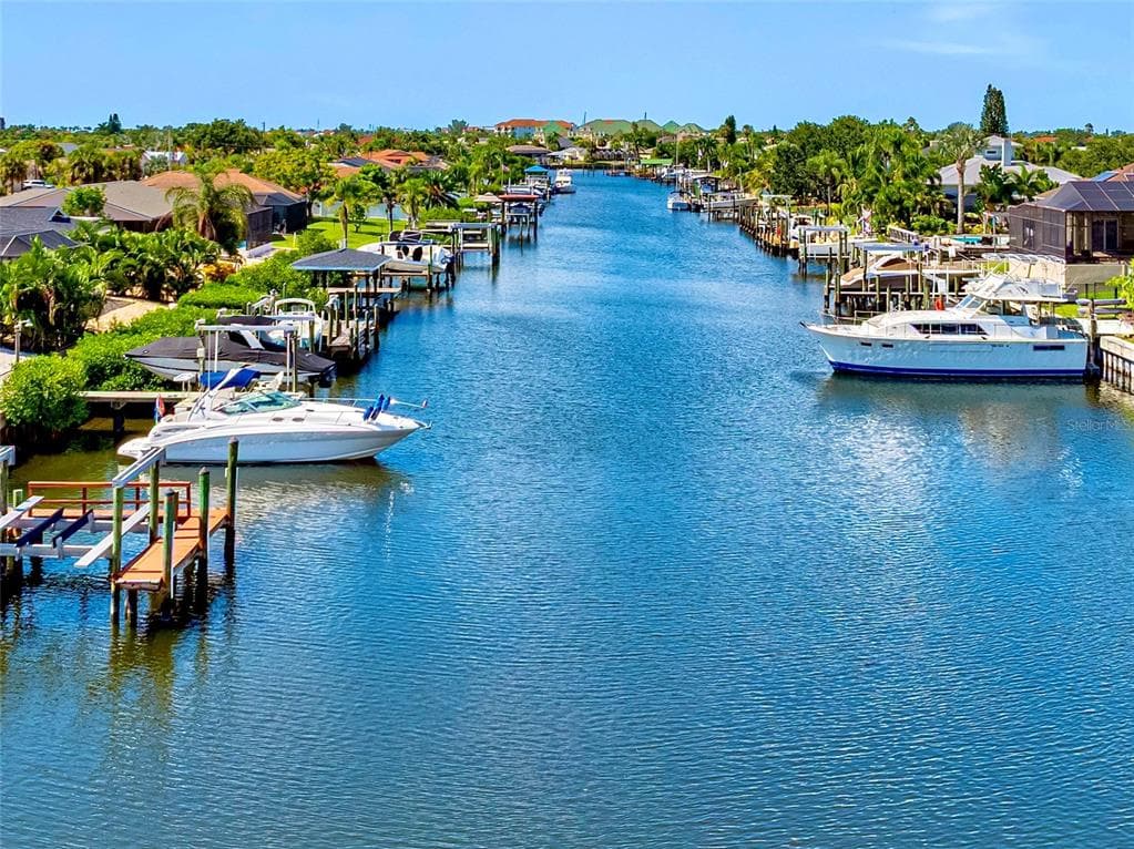 727 FLAMINGO DRIVE, APOLLO BEACH, FL 33572 photo 4