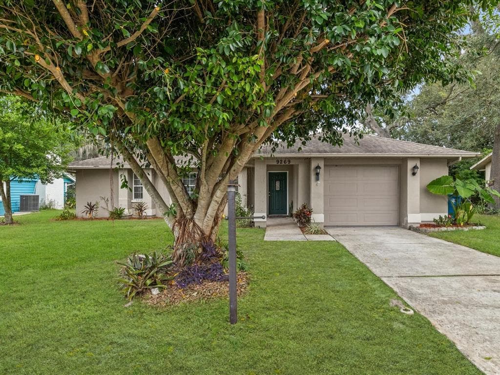 9269 BLADON STREET, SPRING HILL, FL 34608 photo 2