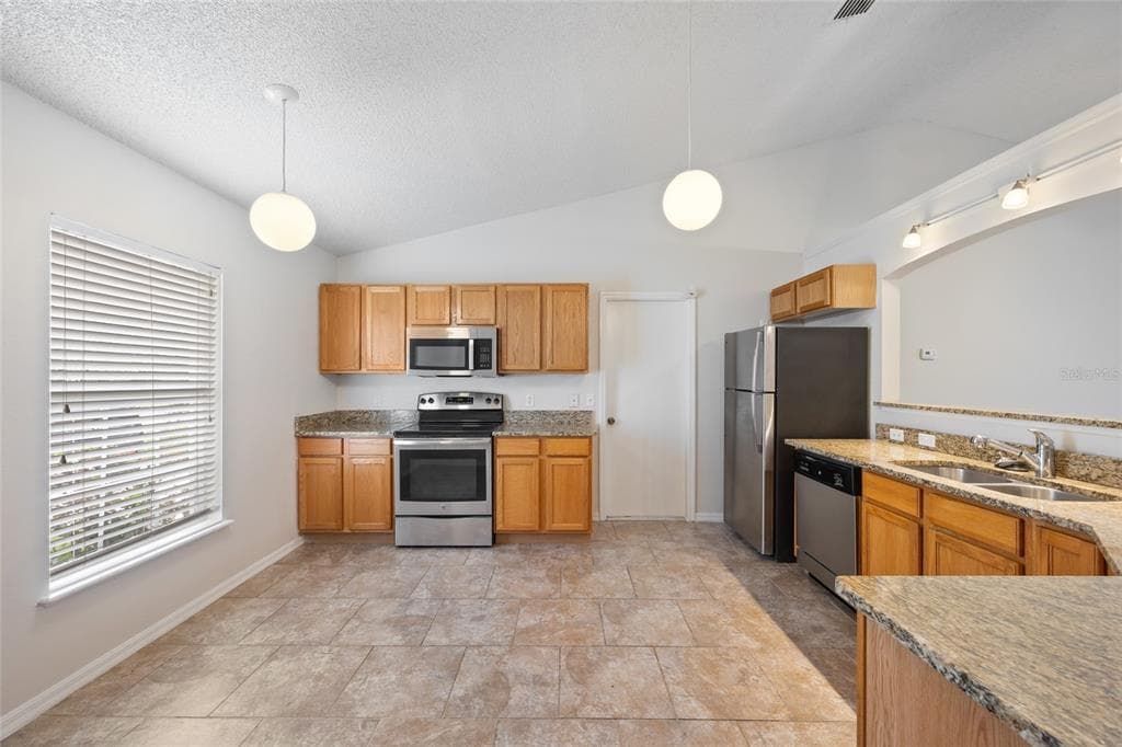 1009 STRATTON AVENUE, SPRING HILL, FL 34609 photo 5