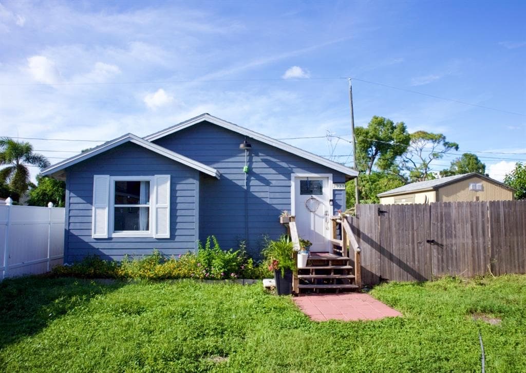 2933 56TH AVENUE, Street PETERSBURG, FL 33714