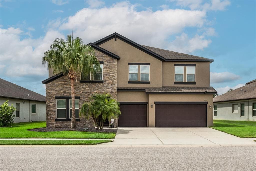 4915 BUTLER NATIONAL Drive, WESLEY CHAPEL, FL 33543 photo 2