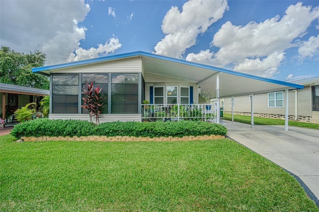 3201 GREAT OAK STREET, WESLEY CHAPEL, FL 33543