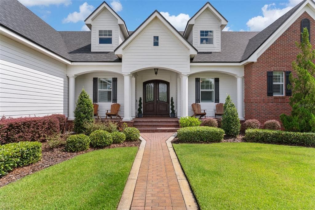 10705 CRANE HILL COURT, THONOTOSASSA, FL 33592 photo 3