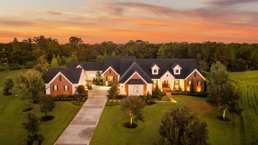 10705 CRANE HILL COURT, THONOTOSASSA, FL 33592