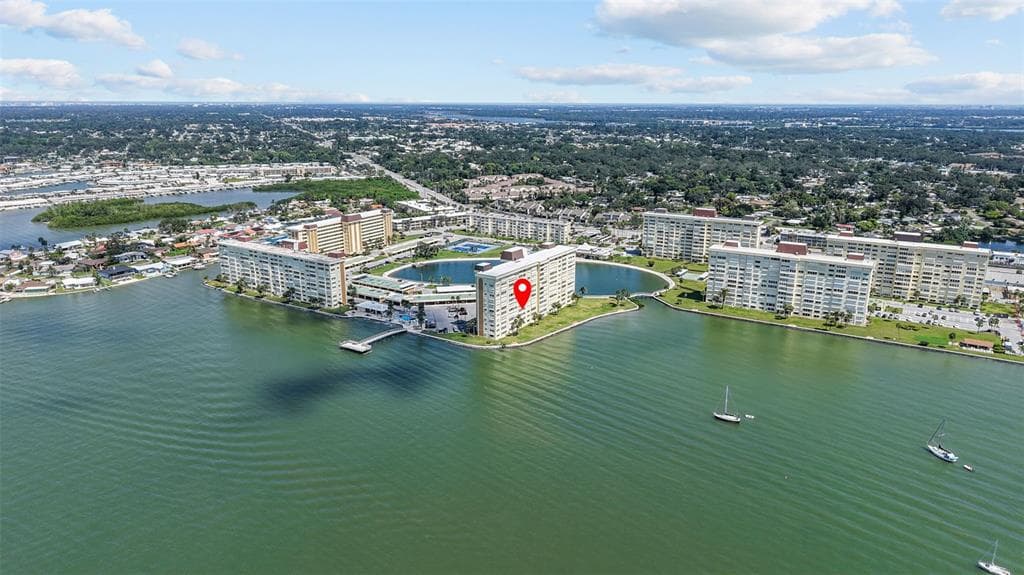 4775 COVE CIRCLE Unit 407, Street PETERSBURG, FL 33708 photo 4