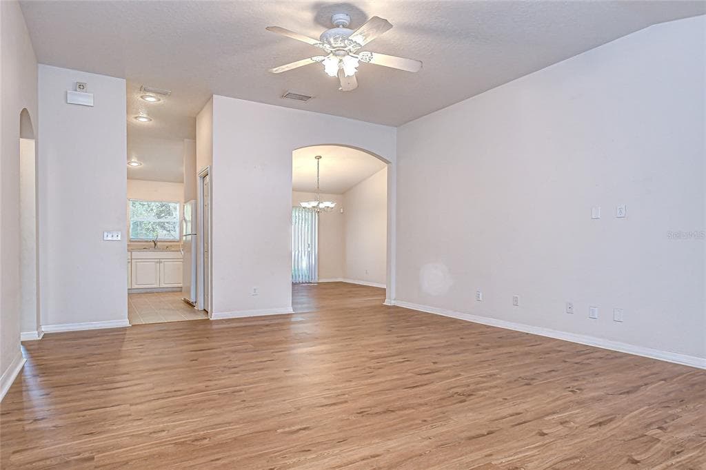 107 CITRUS LANDING DRIVE, PLANT CITY, FL, 33563 photo 5