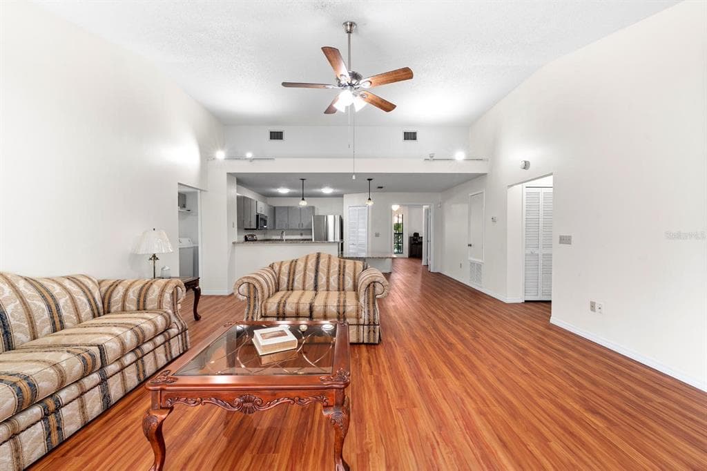 15013 REDCLIFF Drive, TAMPA, FL 33625 photo 5