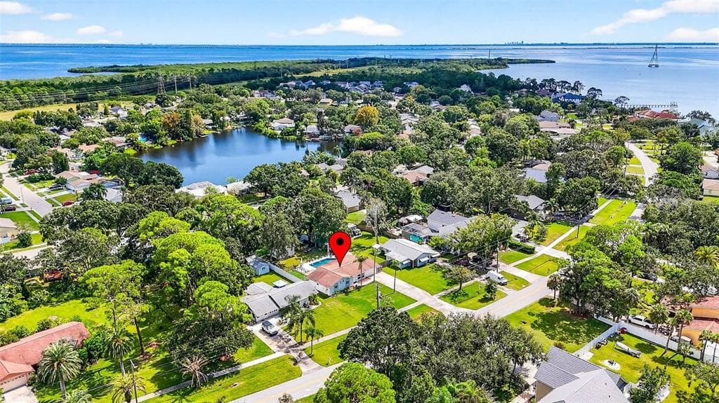 603 SHORE DRIVE, OLDSMAR, FL 34677 photo 2