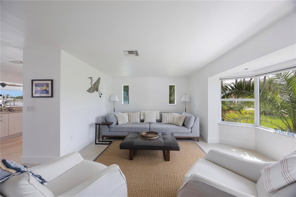 162 174TH TERRACE DRIVE, REDINGTON SHORES, FL 33708 photo 3