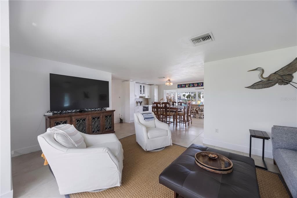 162 174TH TERRACE DRIVE, REDINGTON SHORES, FL 33708 photo 5