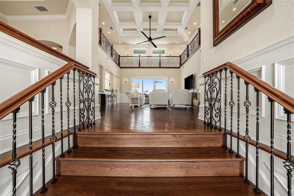 231 MIDWAY Island, CLEARWATER BEACH, FL 33767 photo 5