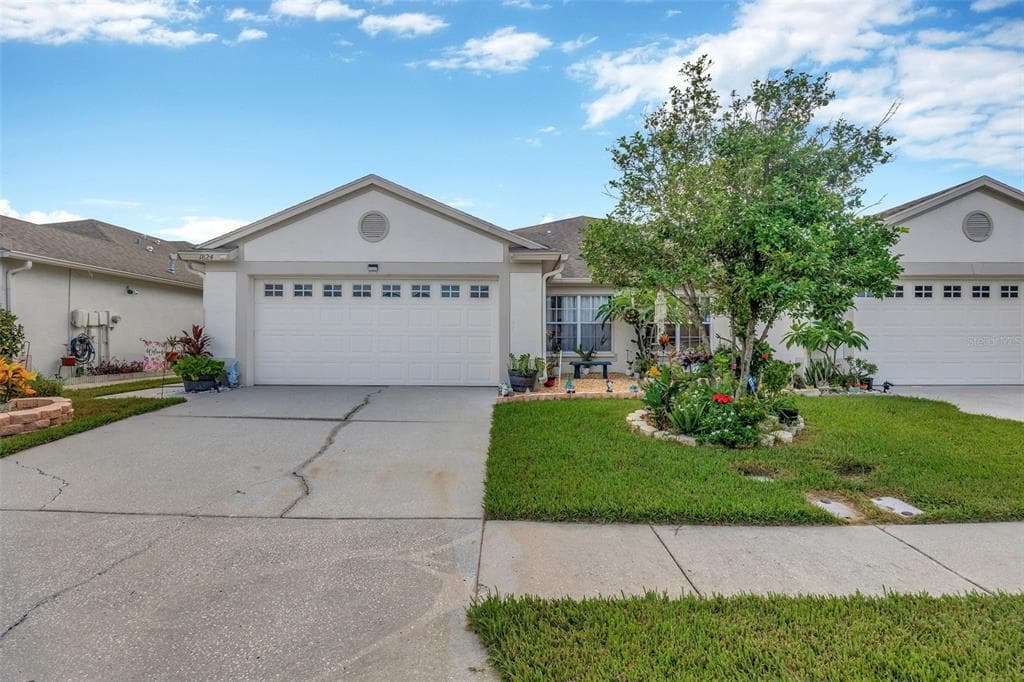 1824 ECHO POND PLACE, WESLEY CHAPEL, FL 33543