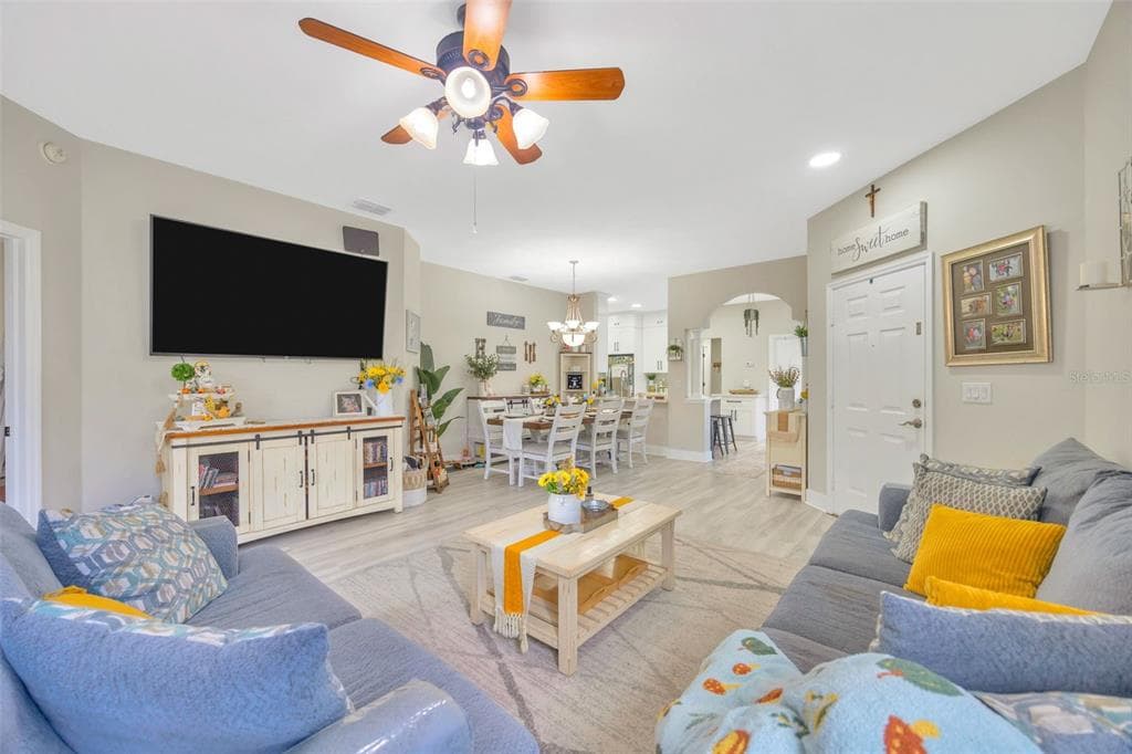 1824 ECHO POND PLACE, WESLEY CHAPEL, FL 33543 photo 4