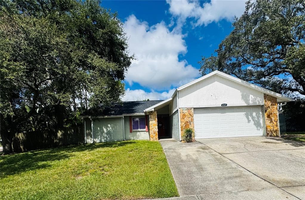 4507 TWIN CREST WAY, TAMPA, FL 33624