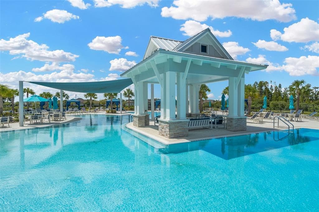 19494 SEA GLASS CIRCLE, LAND O LAKES, FL 34638 photo 2