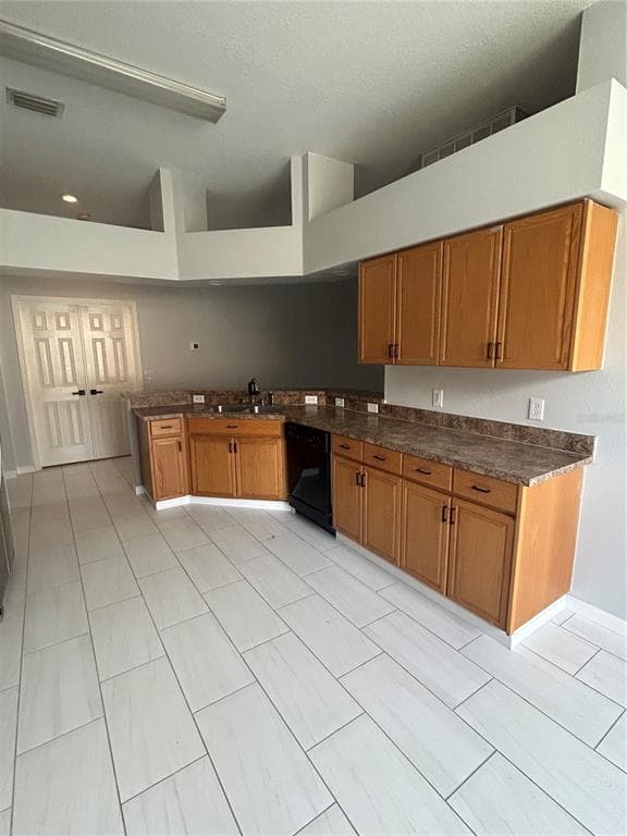 13806 OGAKOR DRIVE, RIVERVIEW, FL 33579 photo 4