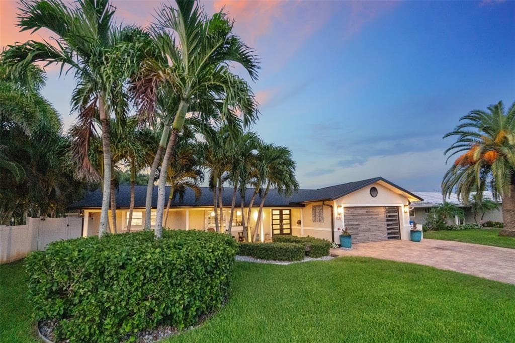 1220 81ST STREET, Street PETERSBURG, FL 33707 photo 3