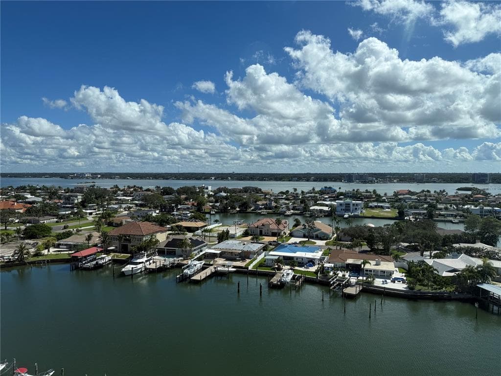 31 ISLAND WAY Unit 1107, CLEARWATER BEACH, FL 33767 photo 3