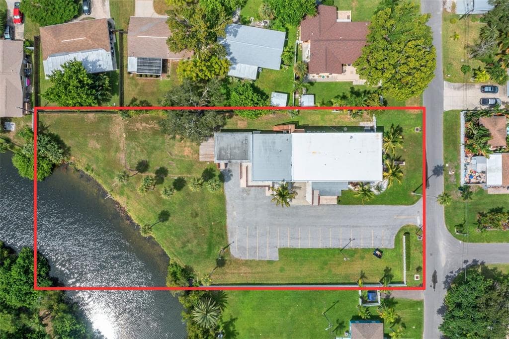 10830 NAVAJO DRIVE, Street PETERSBURG, FL 33708 photo 2