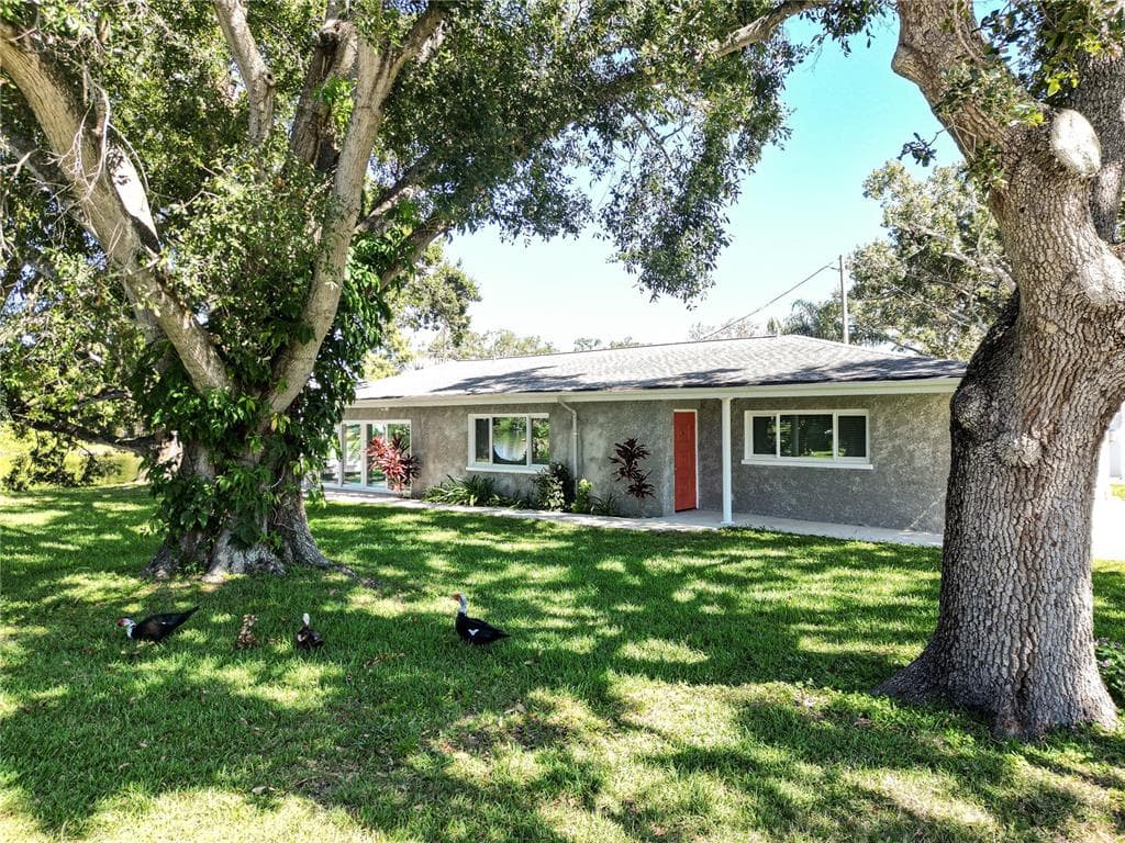 10517 BLOSSOM LAKE DRIVE, SEMINOLE, FL 33772 photo 2