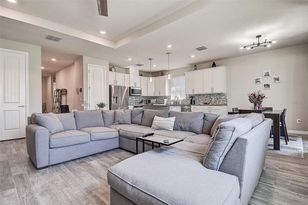 11723 CLARE HILL AVENUE, RIVERVIEW, FL 33579 photo 5