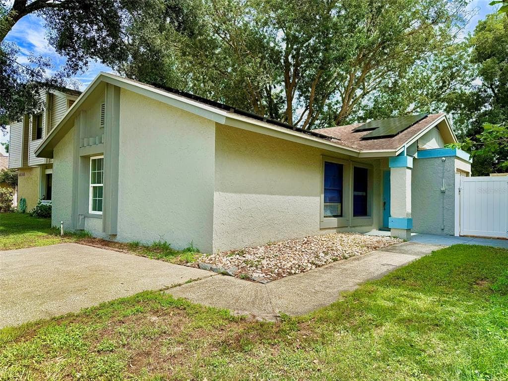 10309 PARKCREST DRIVE, TAMPA, FL 33624 photo 2