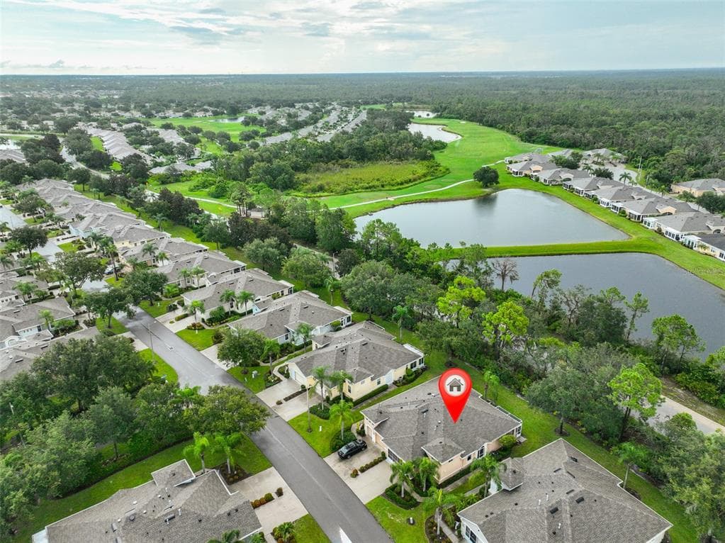 2050 SIFIELD GREENS WAY Unit 19, SUN CITY CENTER, FL 33573 photo 4