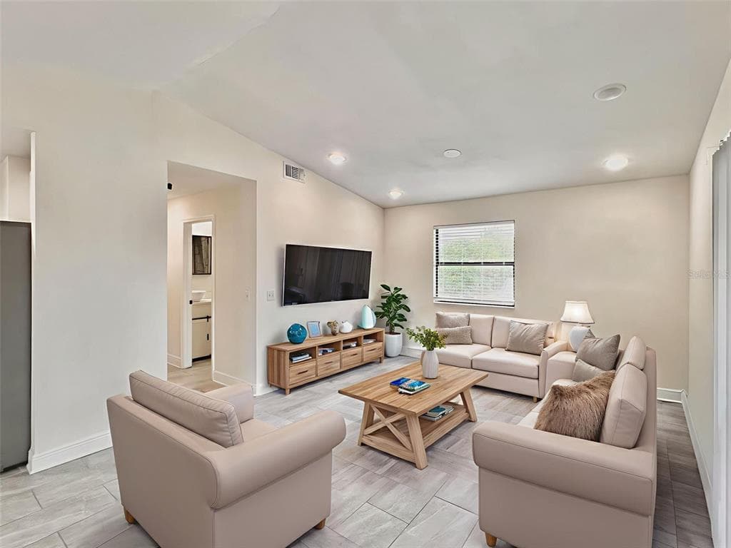 3022 FRIERSON Avenue, TAMPA, FL 33614 photo 2