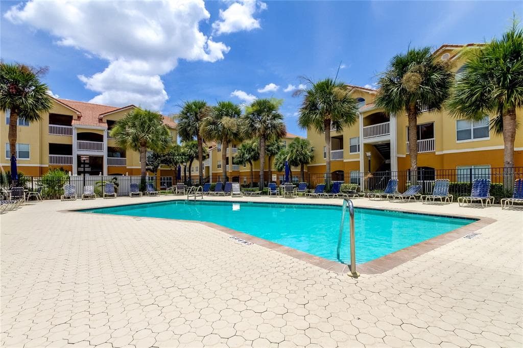 10764 70TH AVENUE Unit 2110, SEMINOLE, FL 33772 photo 4