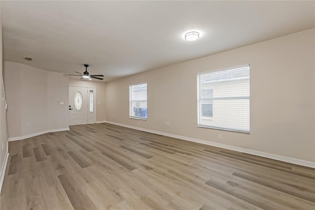 7729 CARRIAGE POINTE DRIVE, GIBSONTON, FL 33534 photo 3