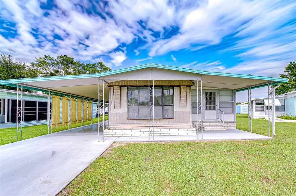 39613 STERLING DRIVE, ZEPHYRHILLS, FL, 33542