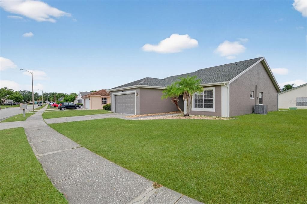 4237 NORTHAMPTON DRIVE, NEW PORT RICHEY, FL 34653 photo 2