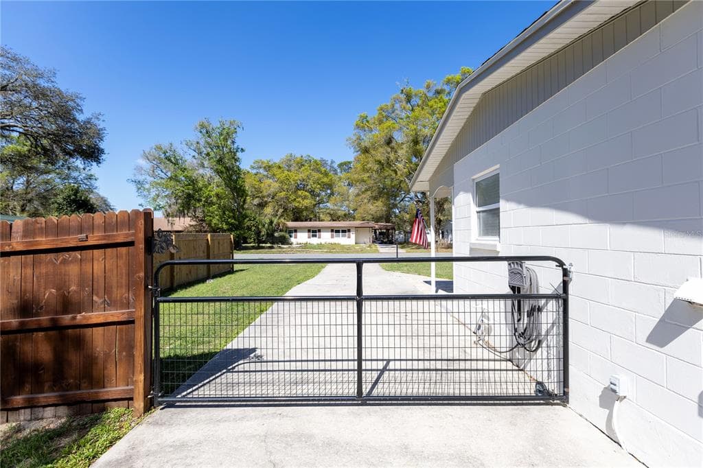 10075 GLENMAR Drive, CITRUS SPRINGS, FL 34434 photo 5