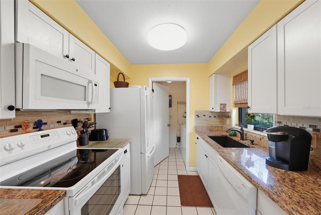 8174 STURBRIDGE COURT Unit 8174, WEEKI WACHEE, FL 34613 photo 4