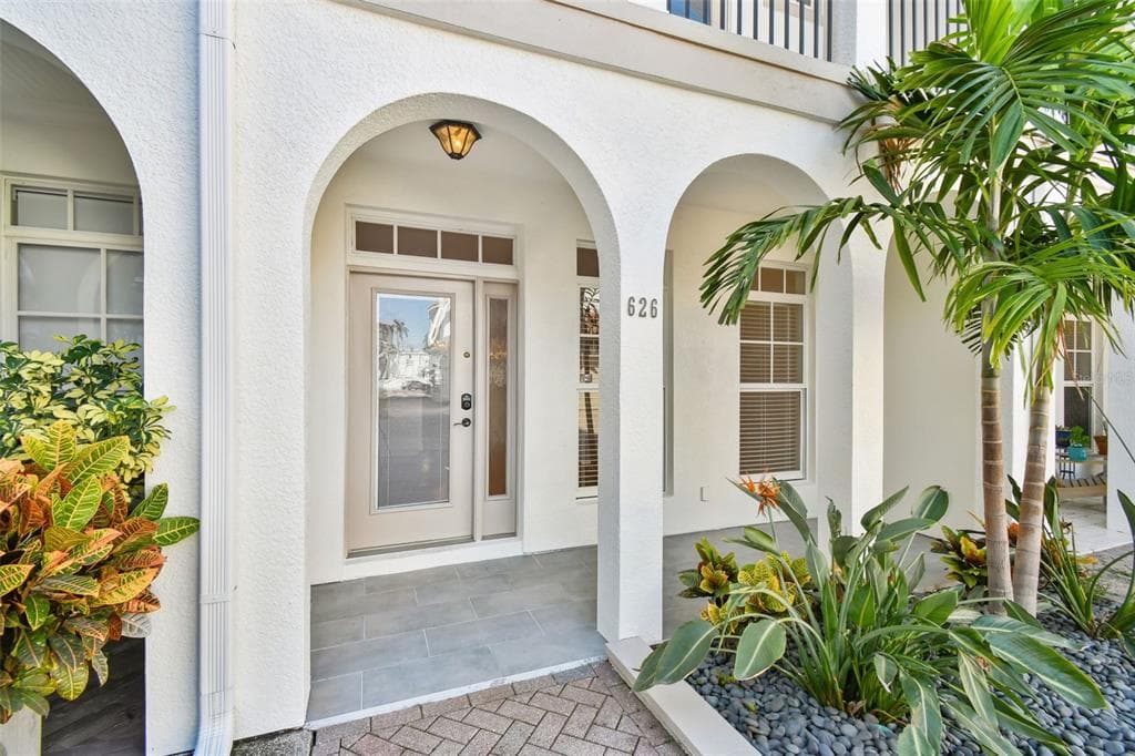 626 3RD AVENUE, ST PETERSBURG, FL, 33701 photo 3