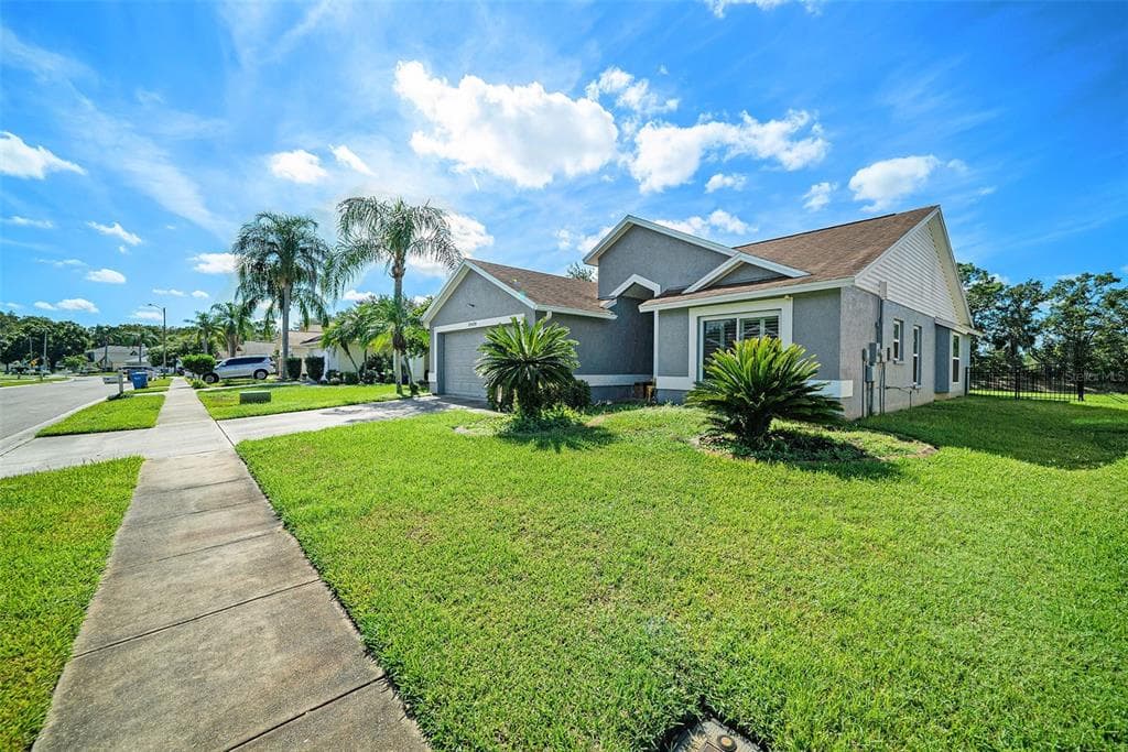 28438 TALL GRASS DRIVE, WESLEY CHAPEL, FL 33543 photo 4